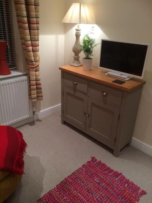 Cotswold Edge Guest Suite With Broadway Hill View Badsey Zewnętrze zdjęcie