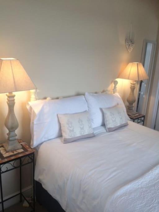 Cotswold Edge Guest Suite With Broadway Hill View Badsey Zewnętrze zdjęcie